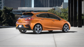 2018 chevy deals cruze accessories