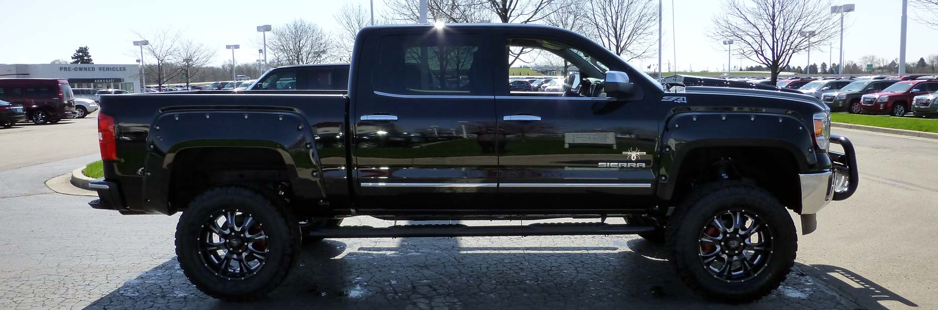 Black Widow Exterior Features | Dave Arbogast Black Widow Exterior Features | Dave Arbogast