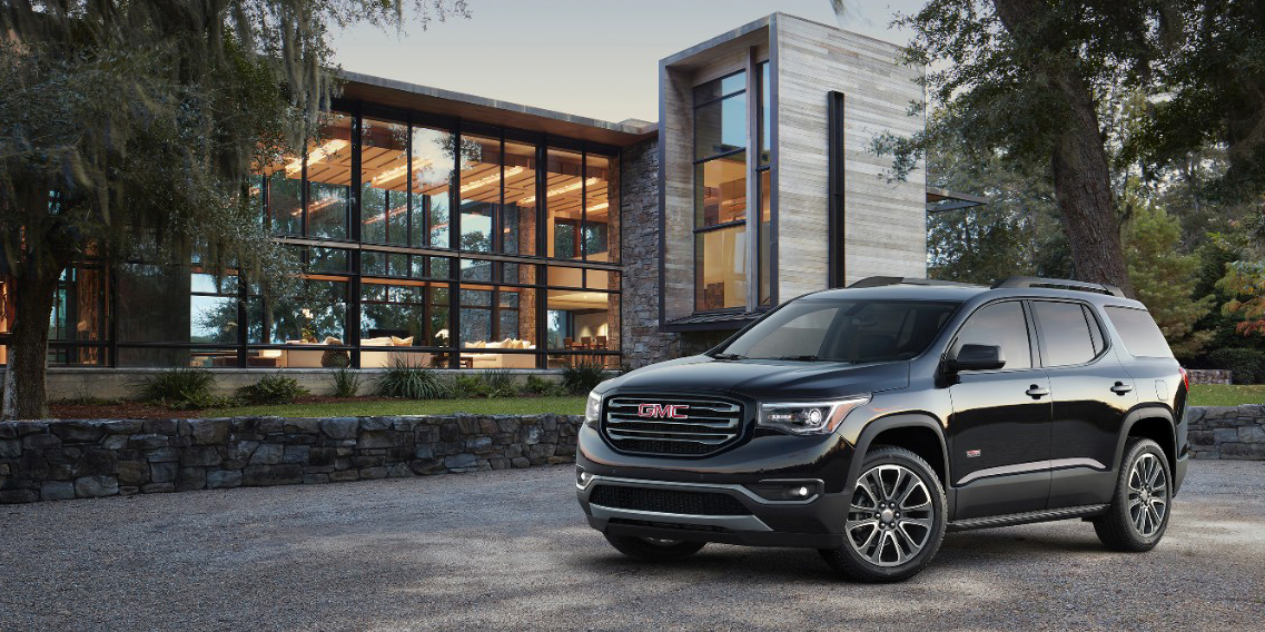 2017-GMC-Acadia-Crossover