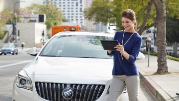 2016 Buick Regal Trims