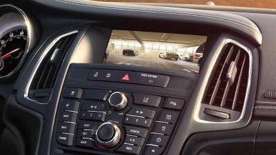 2017-buick-cascada-mov-technology-rearview-camera