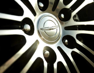 2016 Chrysler Town and Country wheel