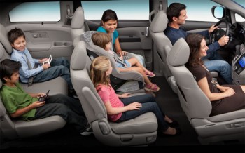 2015 Honda Odyssey Vs 2015 Mazda5 Silko Honda