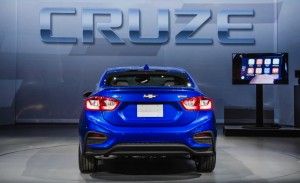 2016-Chevrolet-Cruze-RS-111-876x535