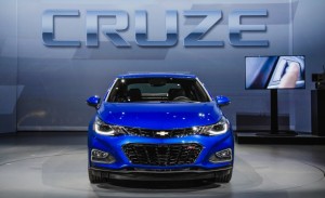 2016-Chevrolet-Cruze-RS-116-876x535